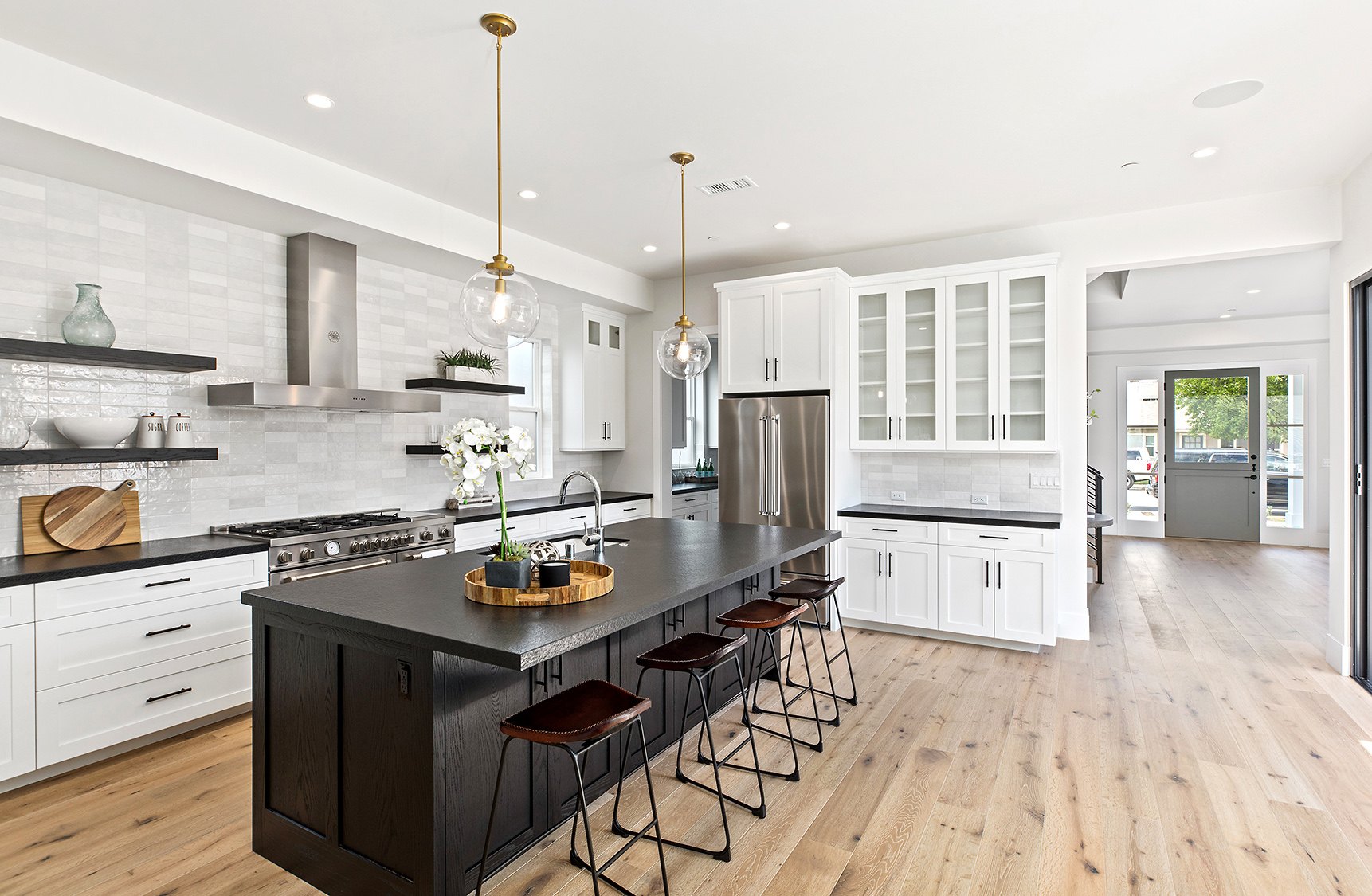 175 Costa Mesa St residential project, photo 28