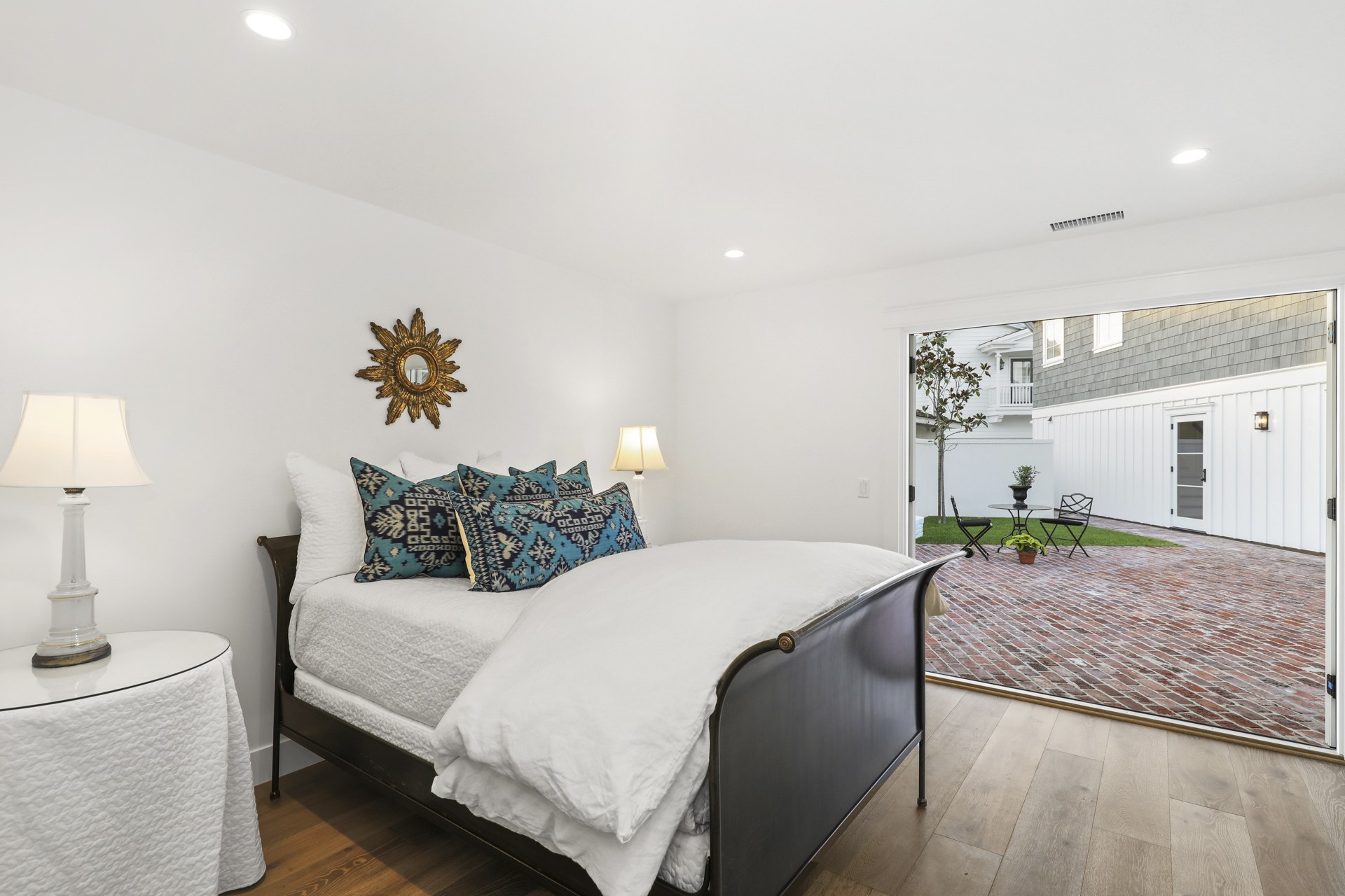Arbor Drive residence, photo 4
