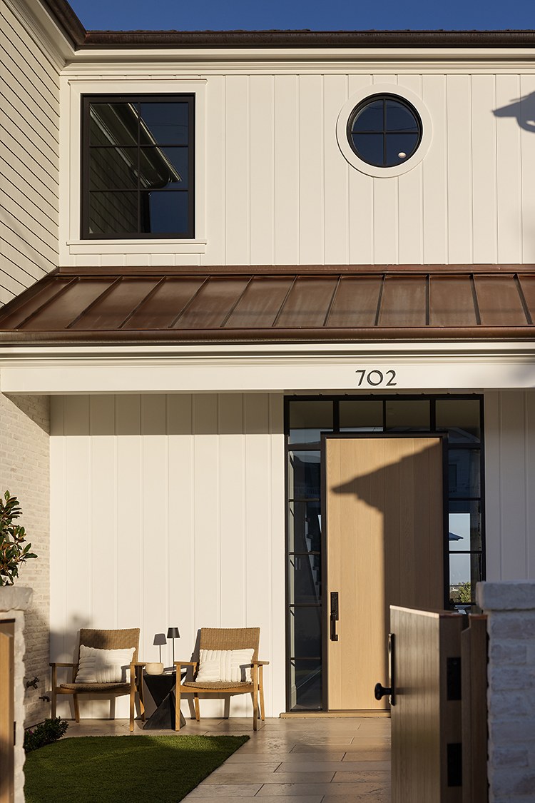 Saint James Place residence, photo 3