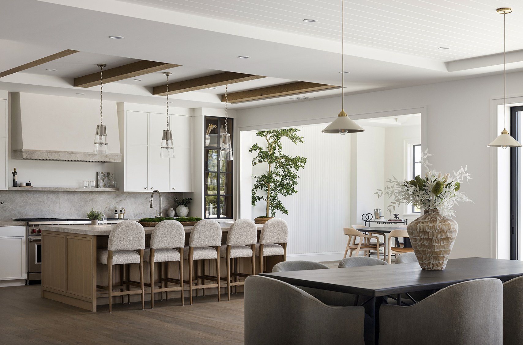 Saint James Place residence, photo 4